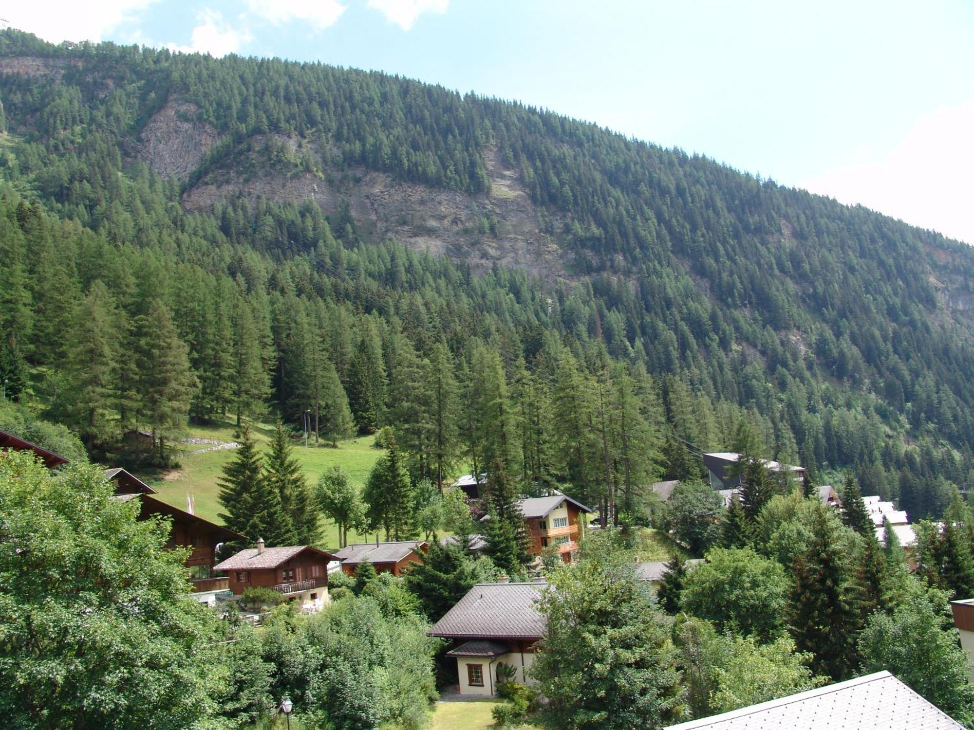 Apartments Haus Quelle Leukerbad Dış mekan fotoğraf